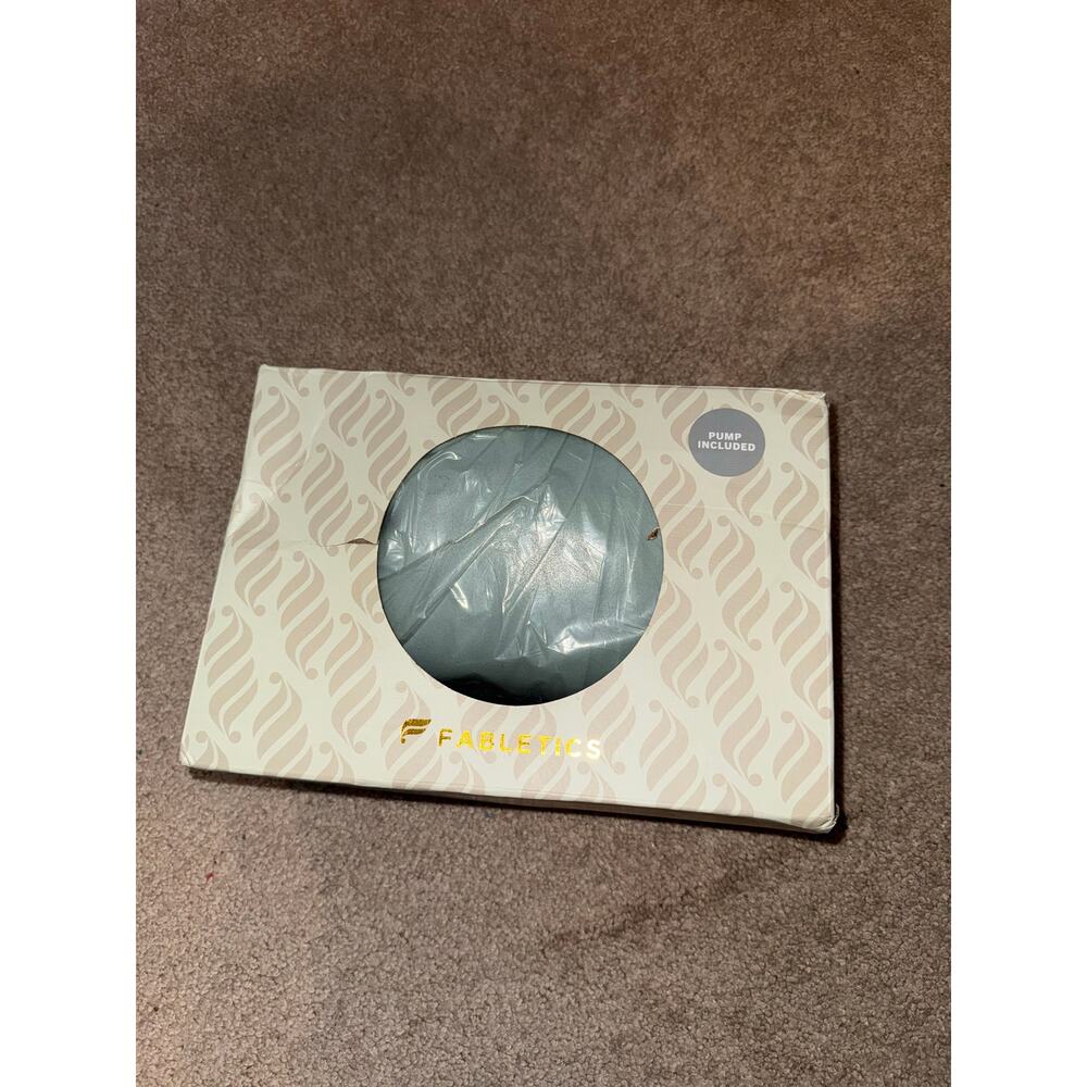New Fabletics Stabillity Ball with Pump Haze/Cloud O/S